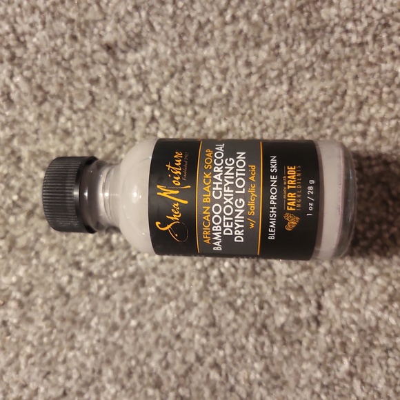 Shea Moisture African Black Soap Bamboo Charcoal Detoxifying Drying Lotion - Picture 1 of 3